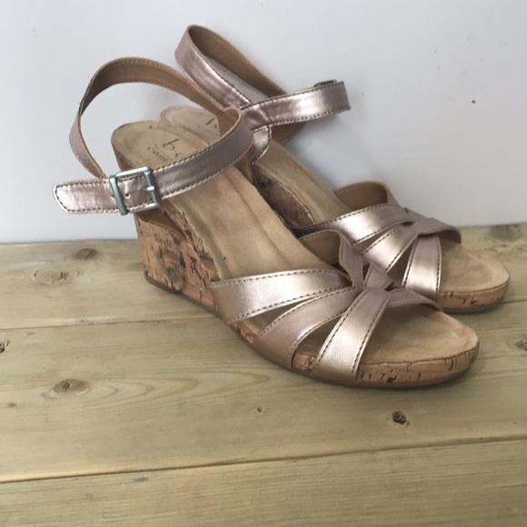 B.O.C APPLE WEDGE SANDAL wedge rose gold size 10 - Picture 2 of 11